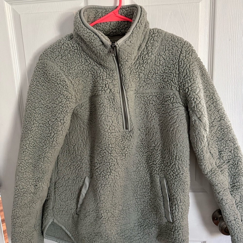 Abercrombie Soft AF Mint Sherpa Quarter Zip